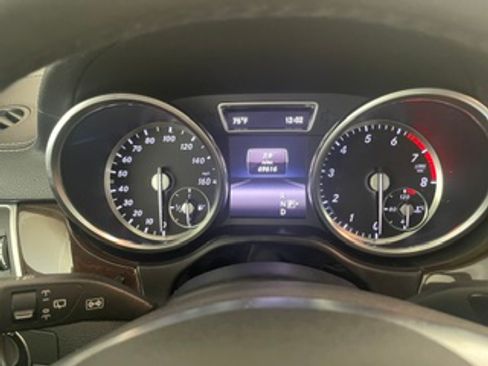 Used 2015 Mercedes-Benz GL 450 4MATIC image 11