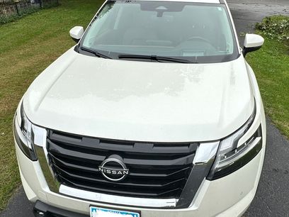 Used 2022 Nissan Pathfinder Platinum w/ Cargo Package