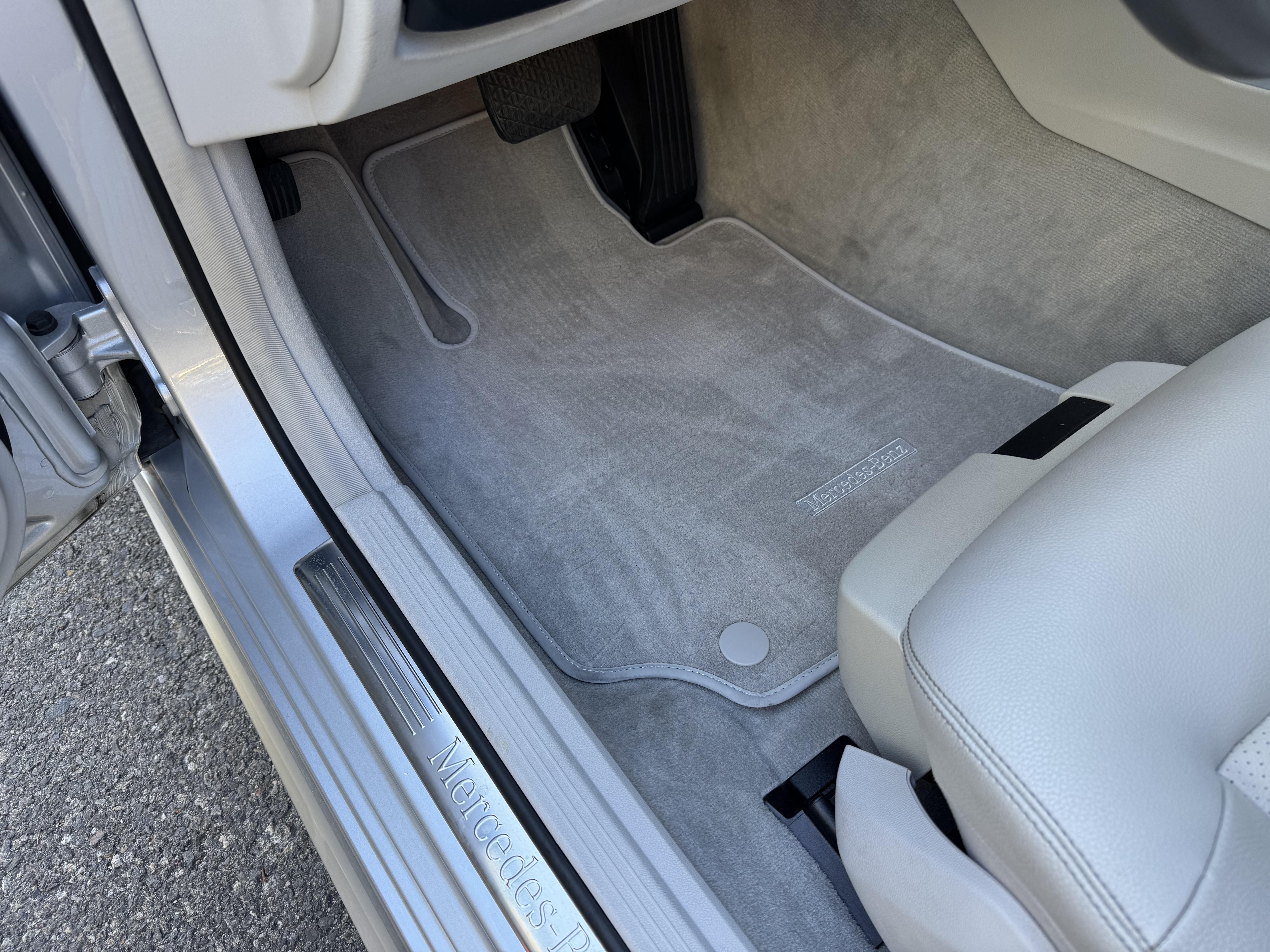 Used 2014 Mercedes-Benz E 350 Sedan image 20