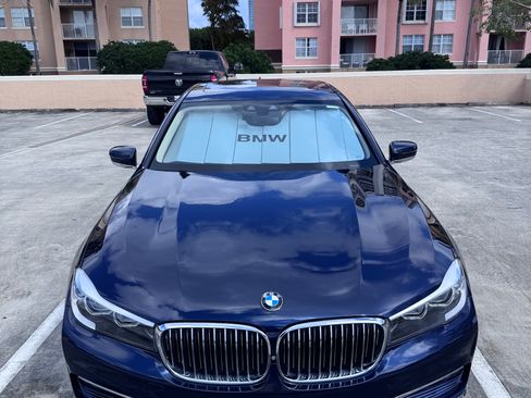 Used 2017 BMW 740i image 16