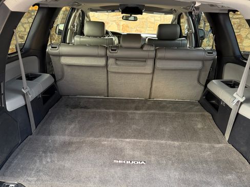 Used 2016 Toyota Sequoia Limited w/ Safety & Convenience Package RWD image 22