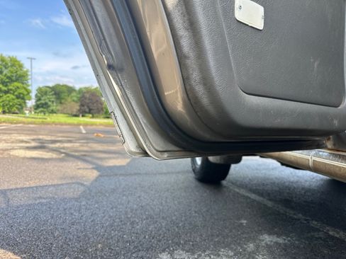 Used 2001 Isuzu Trooper S image 15