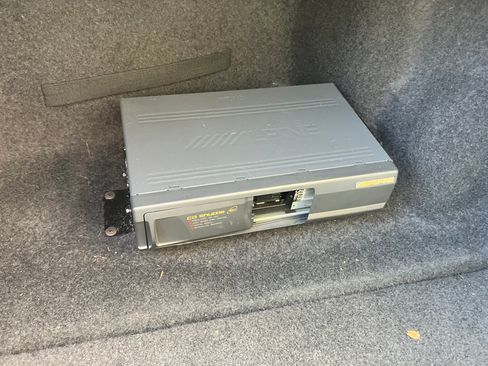 Used 1999 Jaguar XK8 Convertible RWD image 11