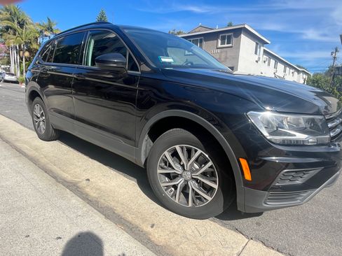 Used 2021 Volkswagen Tiguan S image 4