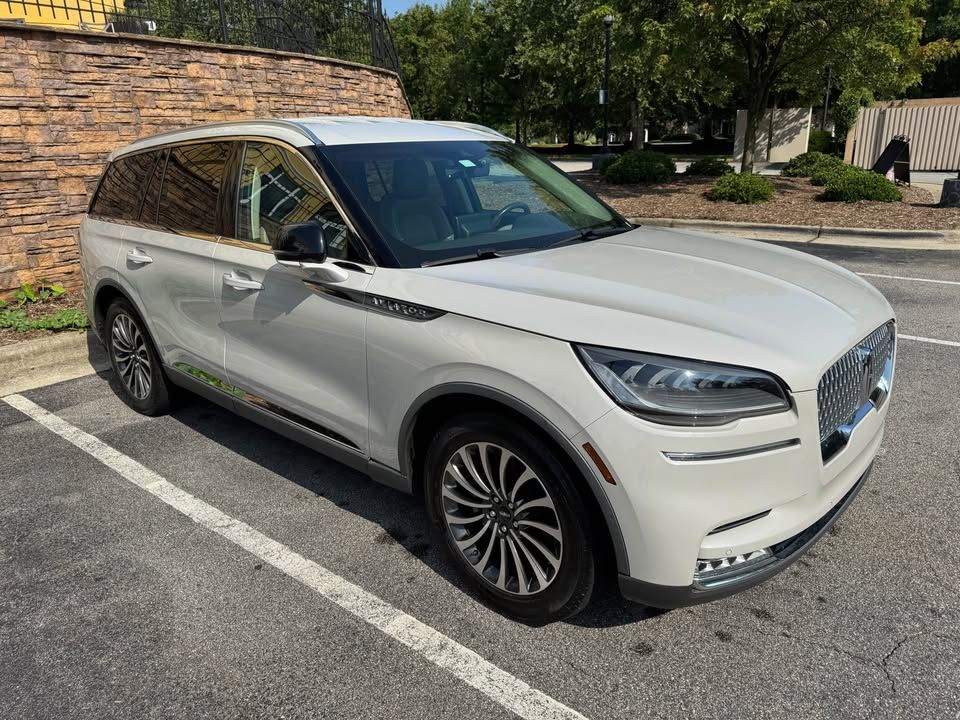 Used 2020 Lincoln Aviator Reserve w/ Elements Package Plus RWD image 1