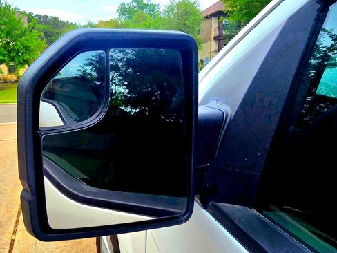 Used 2020 Ford F150 XLT w/ FX4 Off-Road Package image 12