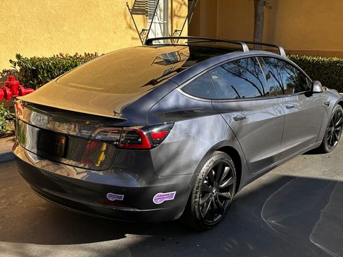 Used 2018 Tesla Model 3 Long Range image 5