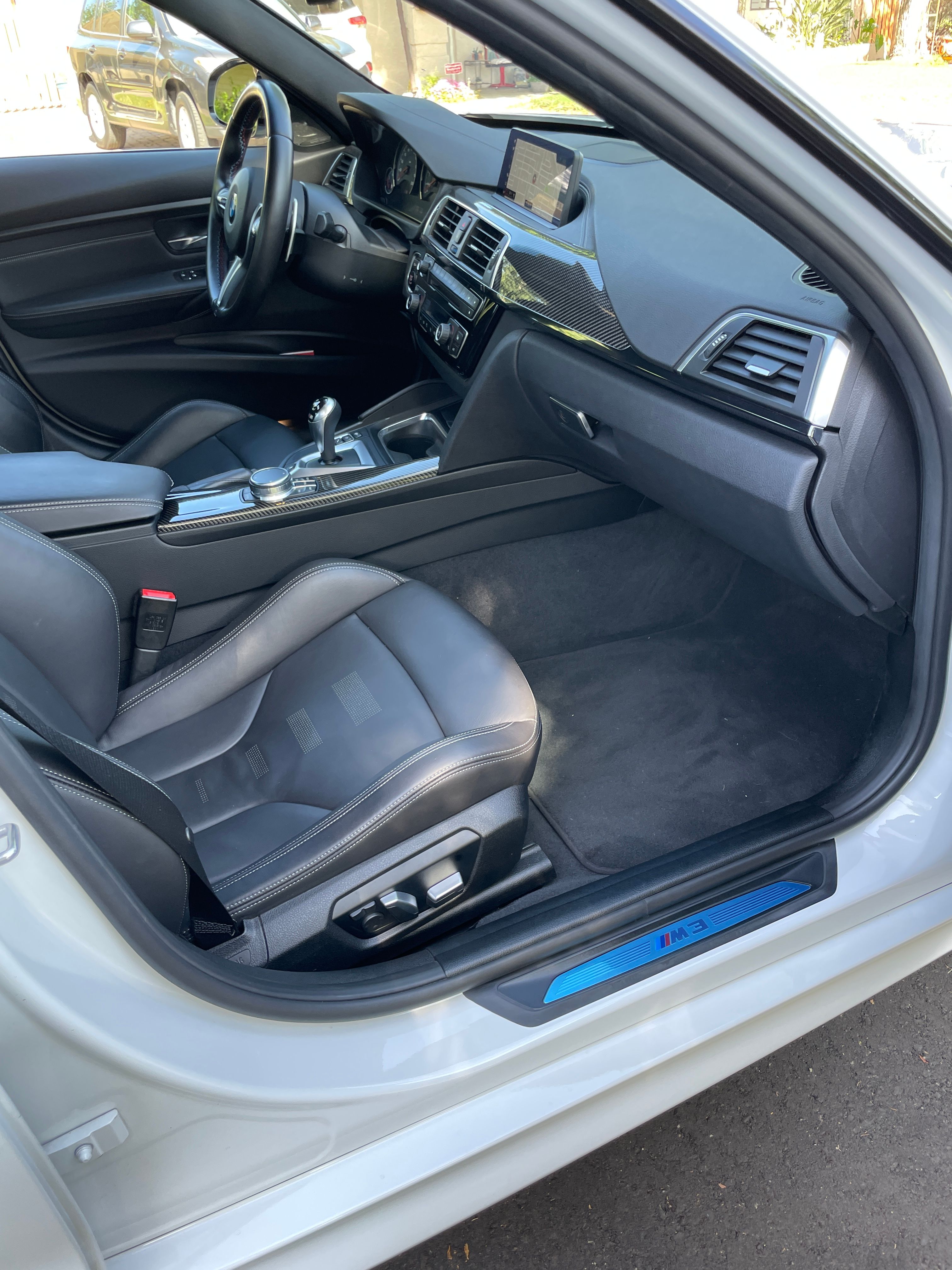 Used 2018 BMW M3 RWD image 13