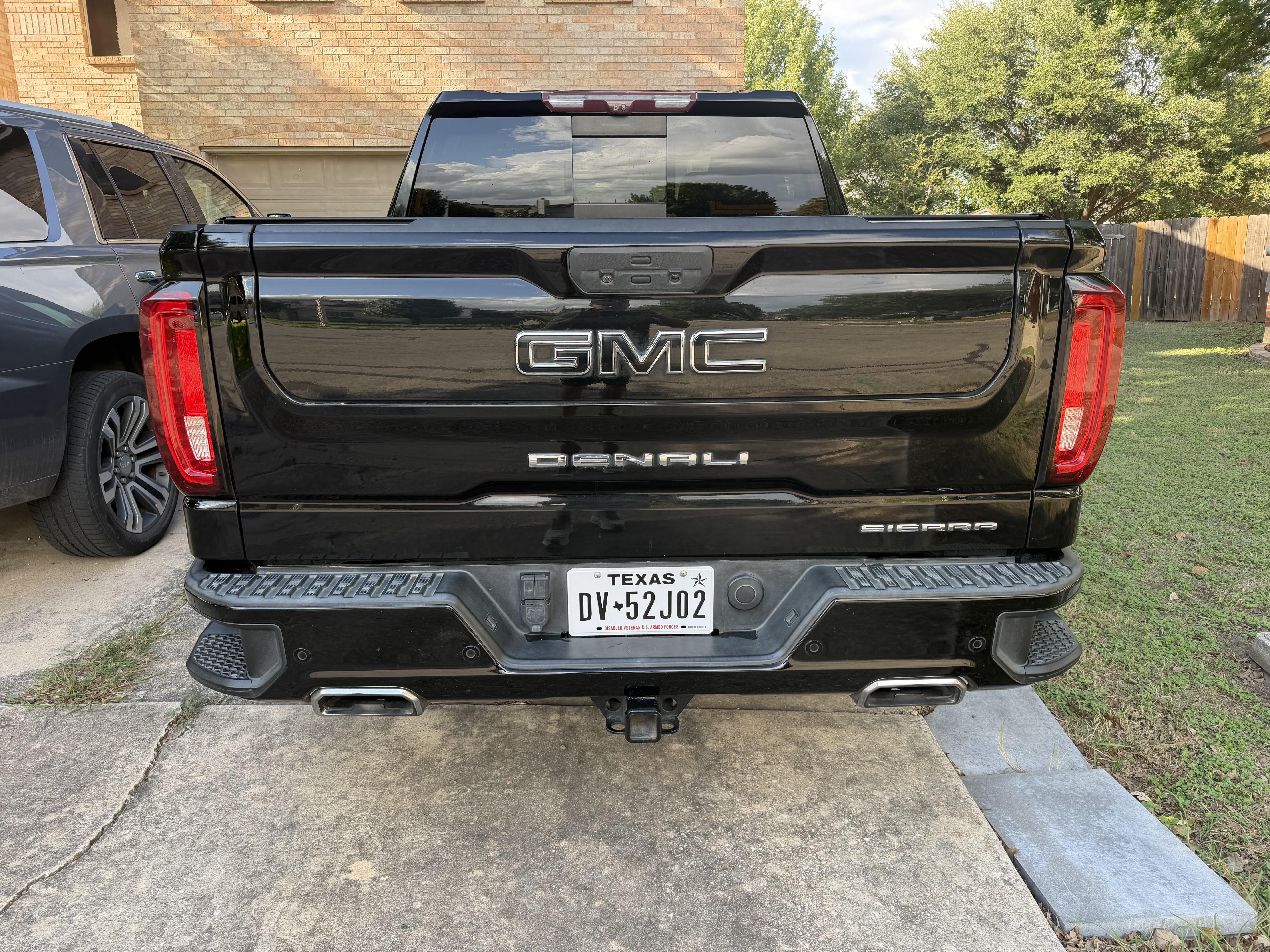Used 2020 GMC Sierra 1500 Denali w/ Denali Ultimate Package AWD/4WD image 14