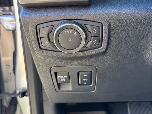 Used 2018 Ford F150 XLT w/ Equipment Group 302A Luxury image 14