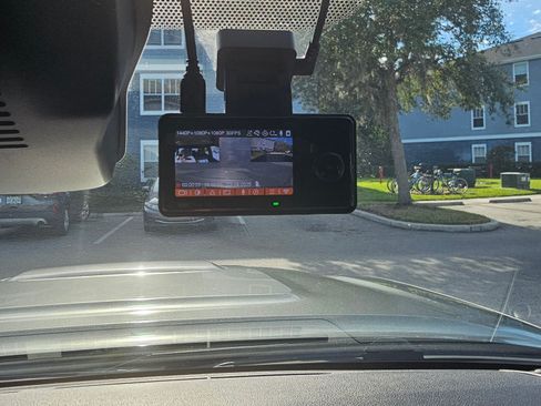 Used 2019 Toyota Tacoma TRD Sport image 10