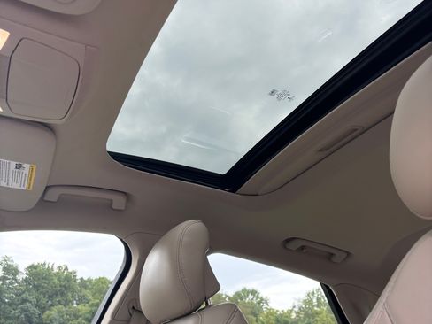 Used 2019 Lincoln MKZ Reserve AWD/4WD image 4