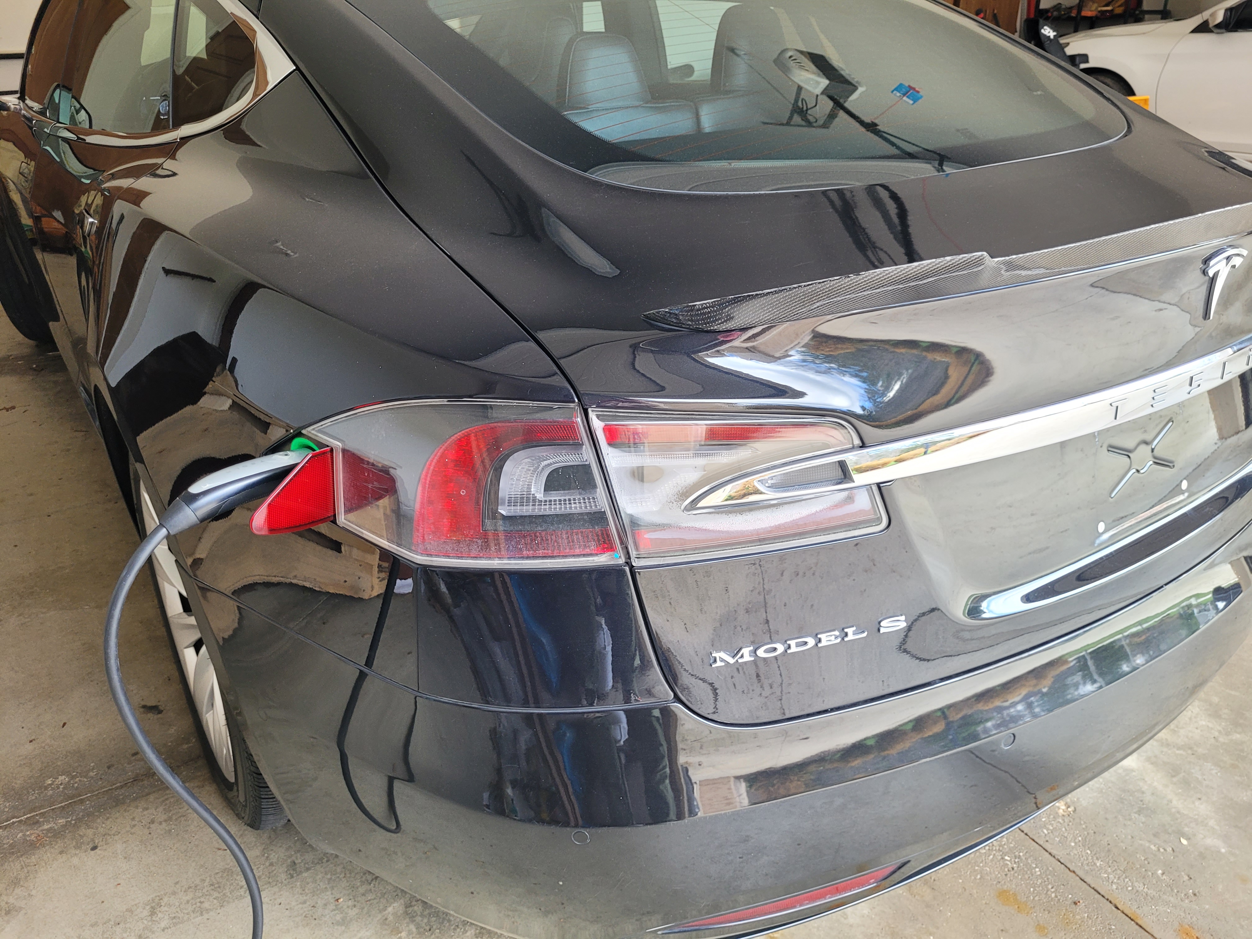 Used 2017 Tesla Model S 100D AWD/4WD image 16