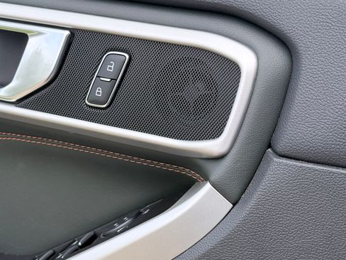 Used 2022 Ford Explorer Timberline image 18