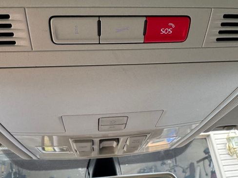 Used 2017 Volkswagen Golf Alltrack SE image 8