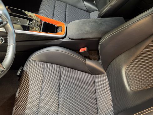 Used 2020 Porsche 911 Carrera S image 6