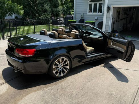Used 2009 BMW M3 Convertible RWD image 5