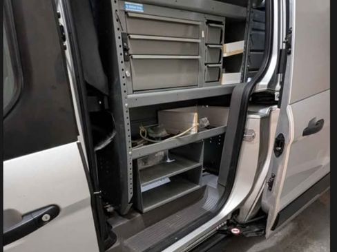 Used 2019 Ford Transit Connect XLT image 5