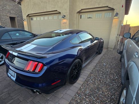 Used 2020 Ford Mustang Shelby GT350 w/ Technology Package image 2