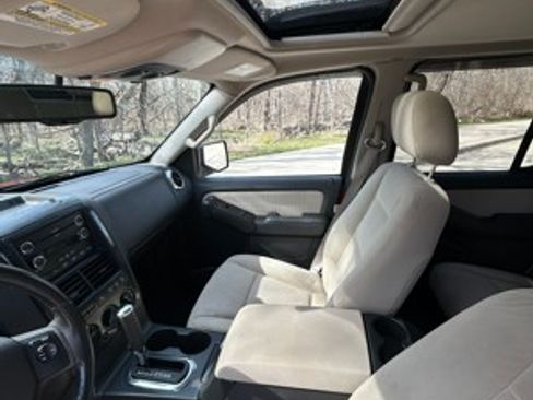 Used 2008 Ford Explorer Sport Trac XLT image 10