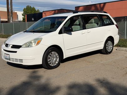 Used 2005 Toyota Sienna CE