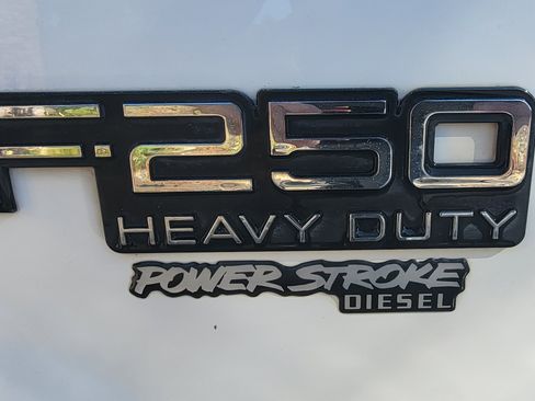 Used 1997 Ford F250 4x4 Crew Cab Heavy Duty image 5