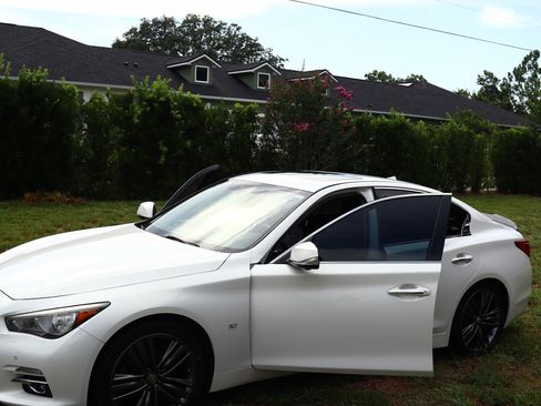 Used 2014 INFINITI Q50 Premium w/ Technology Package RWD image 10