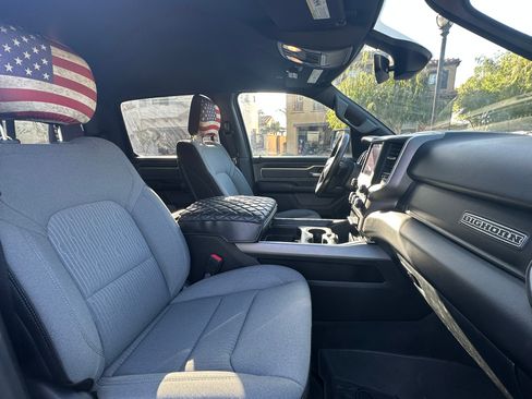 Used 2022 RAM 1500 Big Horn image 6