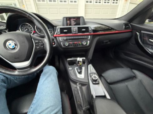 Used 2013 BMW 328i xDrive Sedan image 2