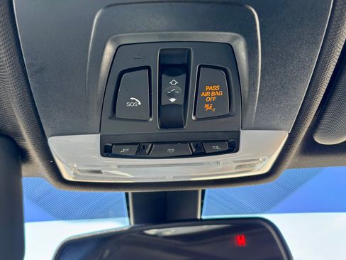 Used 2017 BMW 330i Sedan image 14