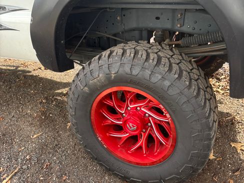 Used 2014 Ford F250 XLT image 4