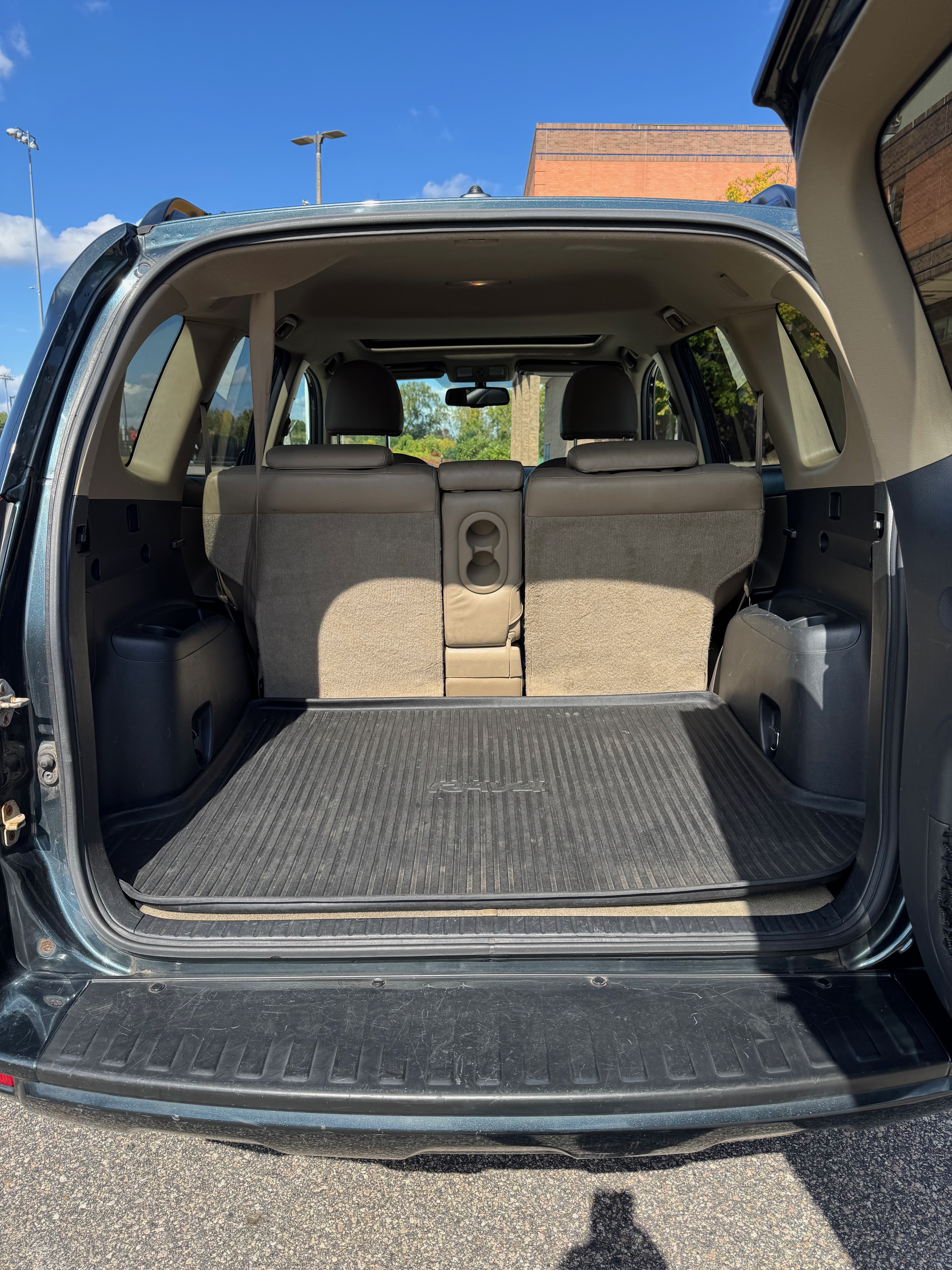 Used 2010 Toyota RAV4 Limited AWD/4WD image 22