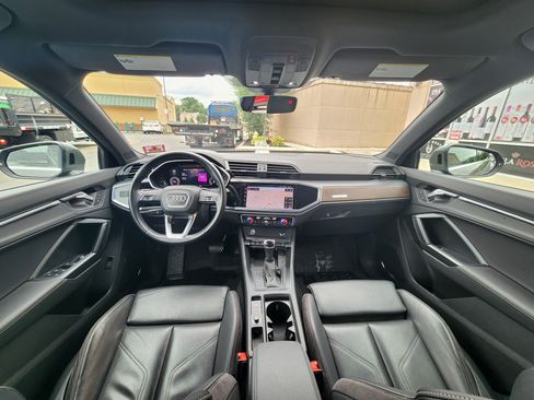 Used 2019 Audi Q3 2.0T Premium Plus AWD/4WD image 18