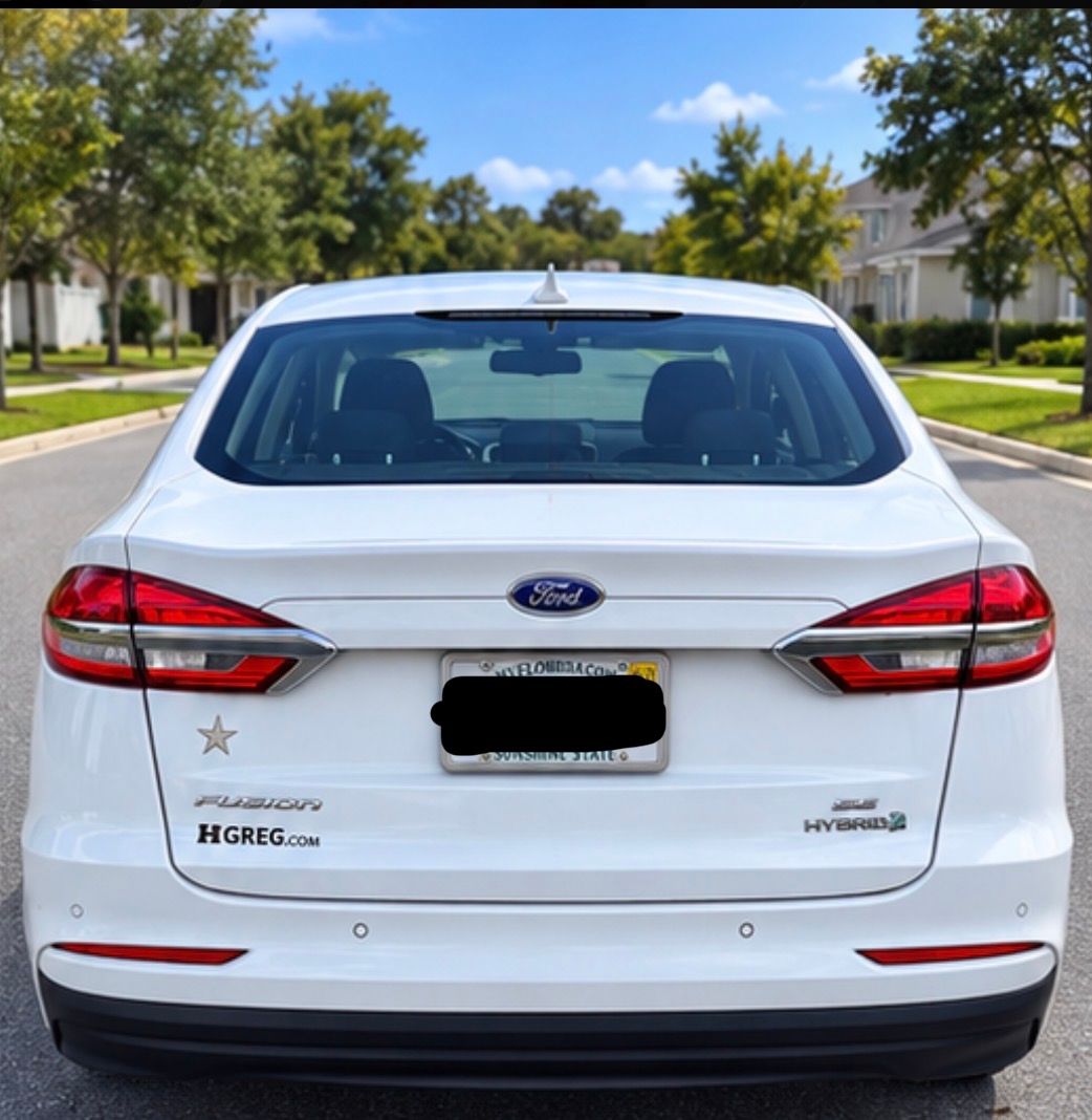 Used 2019 Ford Fusion SE FWD image 5