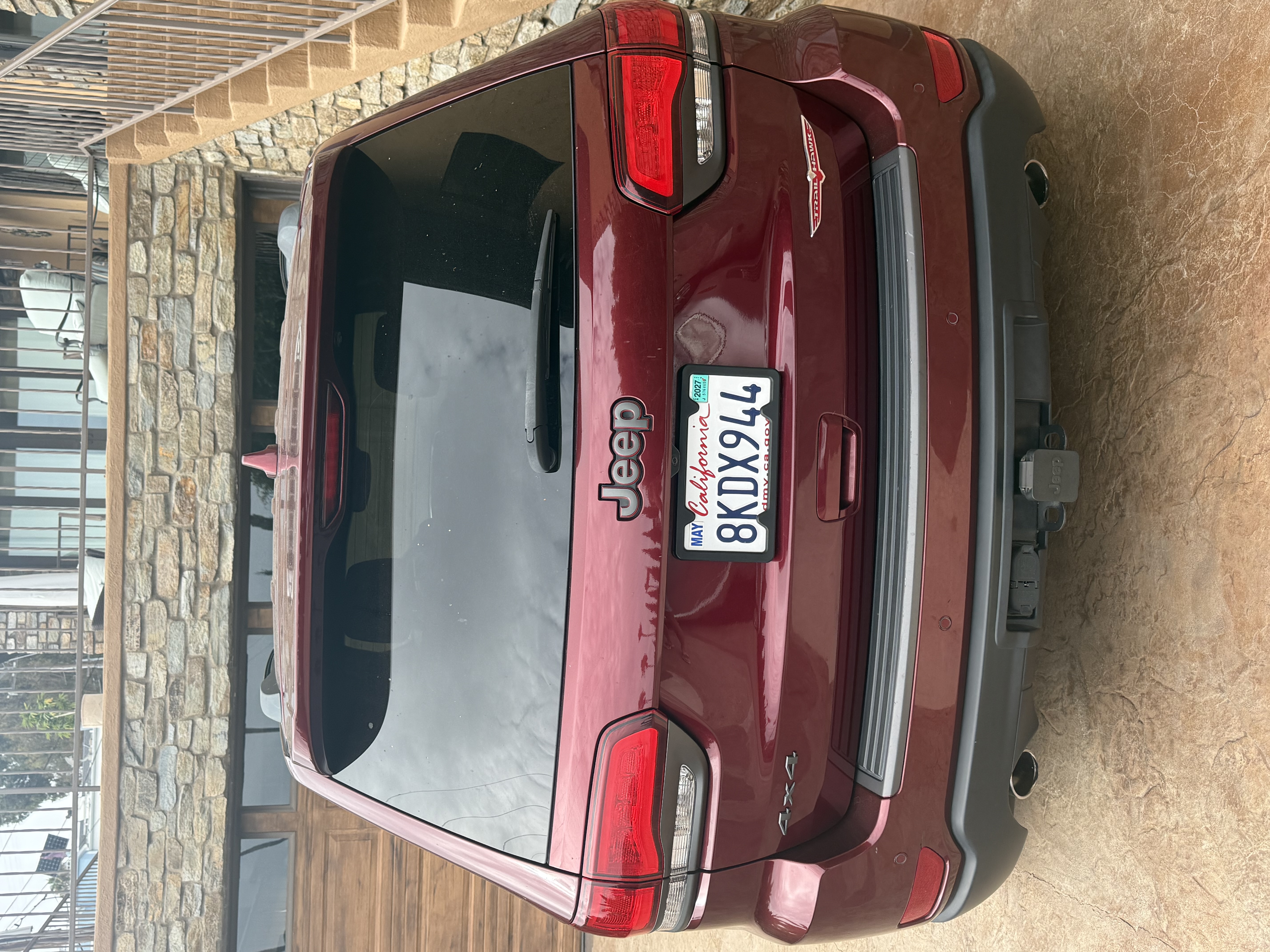 Used 2019 Jeep Grand Cherokee Trailhawk w/ Trailhawk Luxury Group AWD/4WD image 4