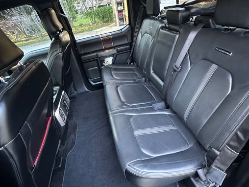 Used 2015 Ford F150 Platinum w/ Equipment Group 701A Luxury image 22