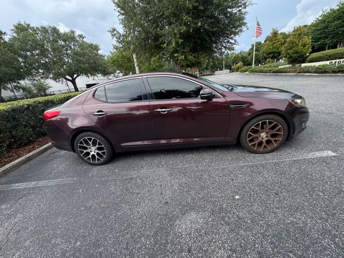 Used 2012 Kia Optima EX w/ Premium Pkg FWD image 3