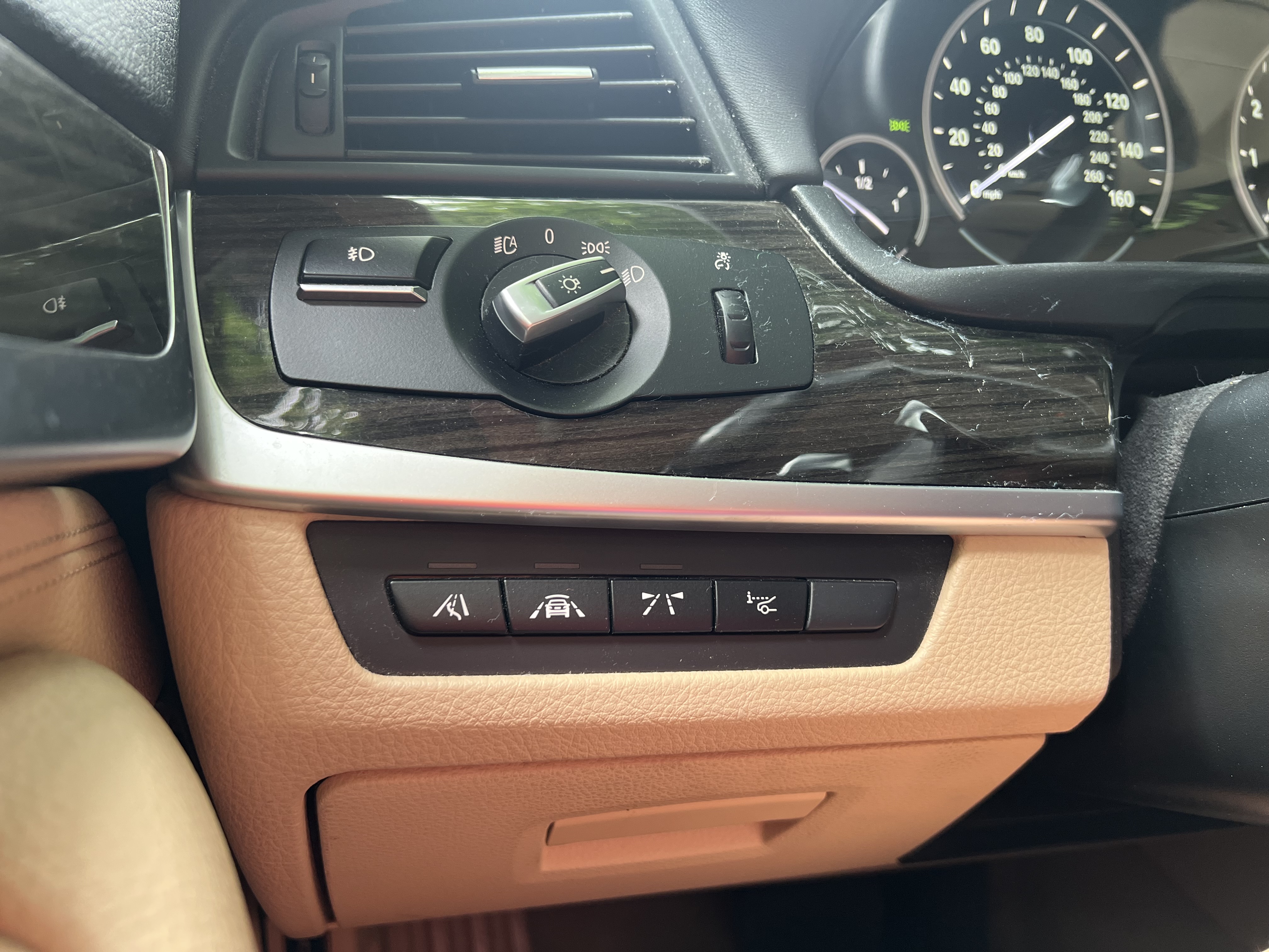 Used 2015 BMW 550i xDrive Sedan AWD/4WD image 27