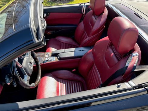 Used 2013 Mercedes-Benz SL 550 SL 550 Roadster 2D image 9