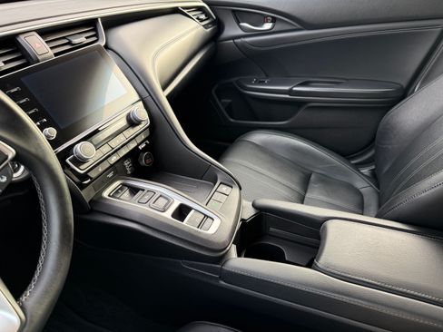 Used 2019 Honda Insight Touring image 11
