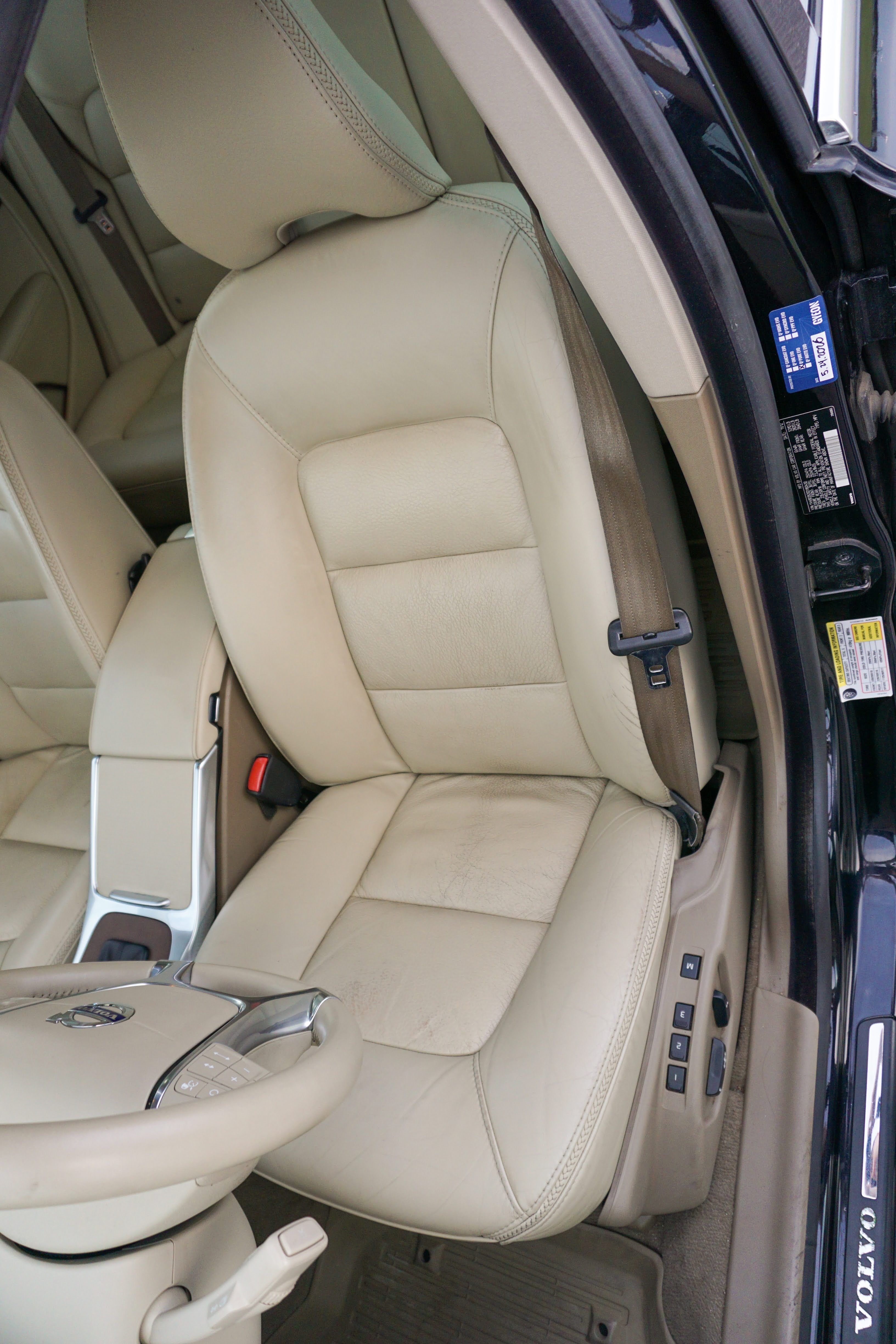 Used 2013 Volvo XC70 T6 AWD/4WD image 24