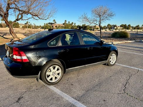 Used 2007 Volvo S40 2.4i image 2