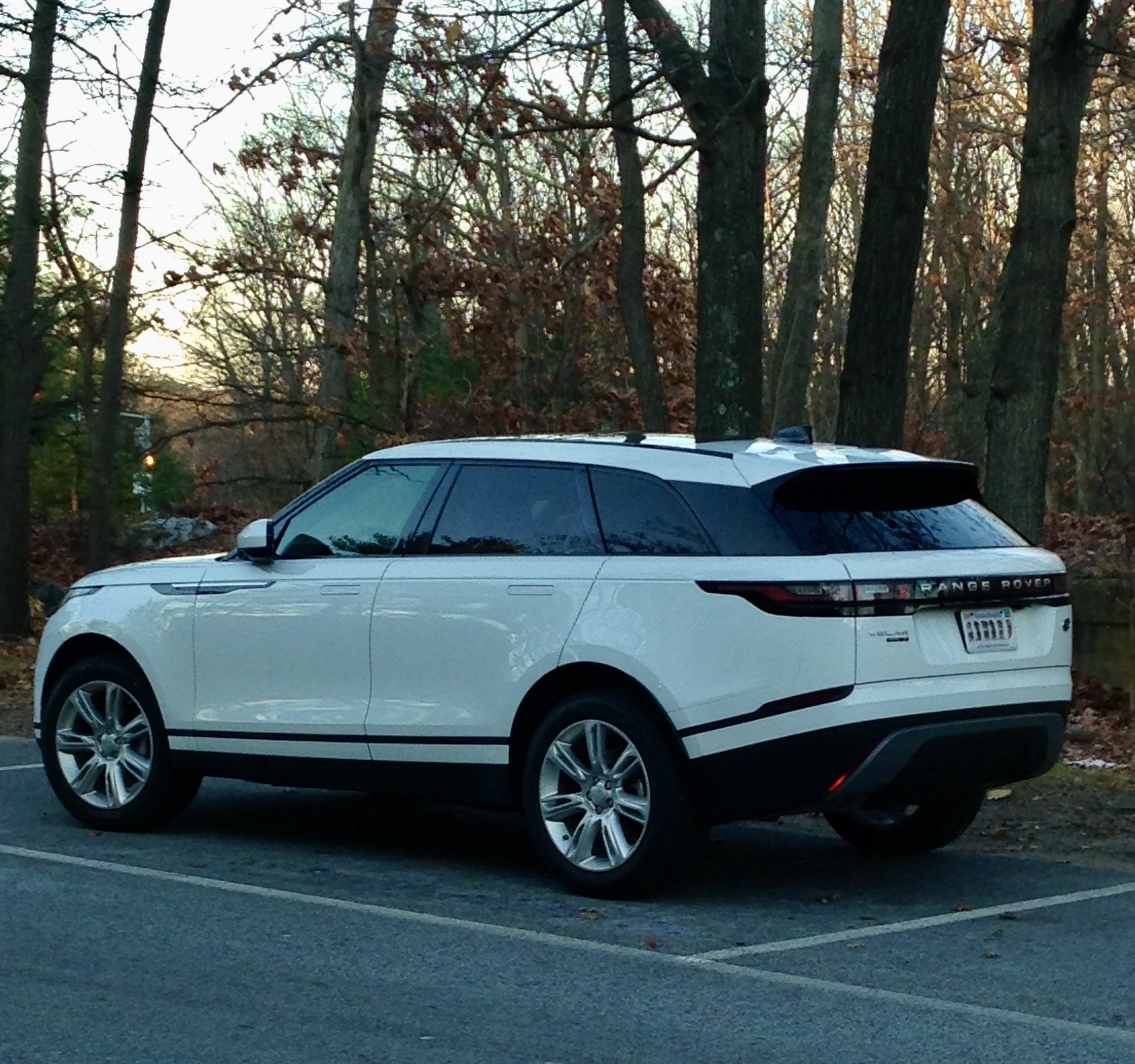 Used 2020 Land Rover Range Rover Velar S AWD/4WD image 17