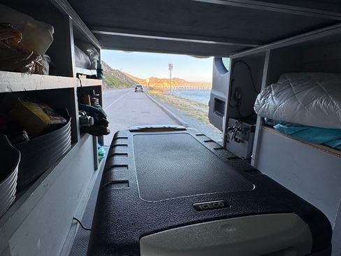 Used 2020 Mercedes-Benz Sprinter 2500 image 10