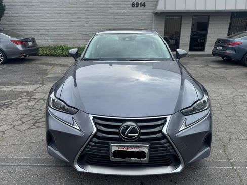 Used 2018 Lexus IS 300 F Sport image 4
