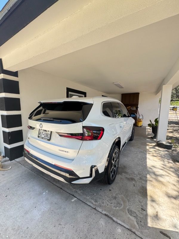 Used 2025 BMW X1 xDrive28i AWD/4WD image 4