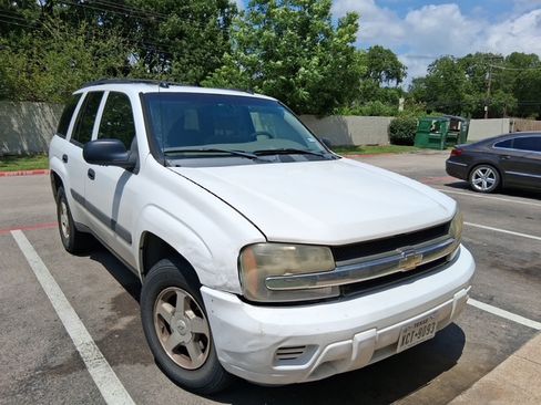 Used 2005 Chevrolet TrailBlazer LS w/ LS Preferred Equipment Group RWD image 5