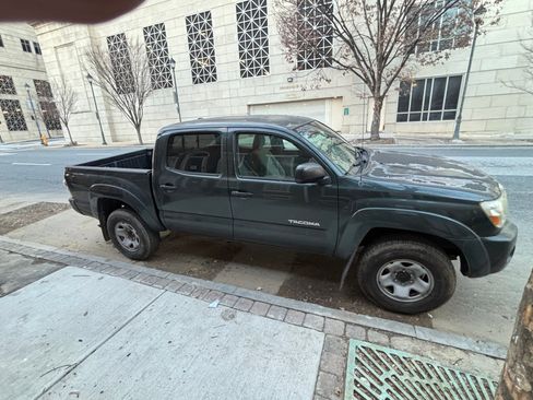 Used 2009 Toyota Tacoma 4x4 Double Cab image 17