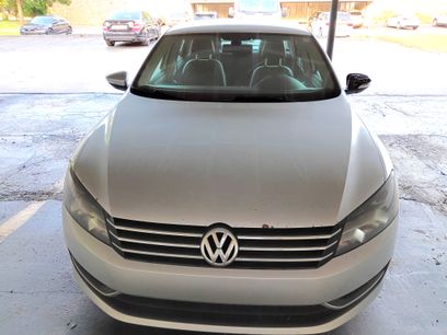 Used 2012 Volkswagen Passat 2.5 SE
