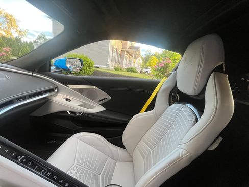 Used 2020 Chevrolet Corvette Stingray Preferred Cpe w/ 2LT Preferred Equipment Group RWD image 10